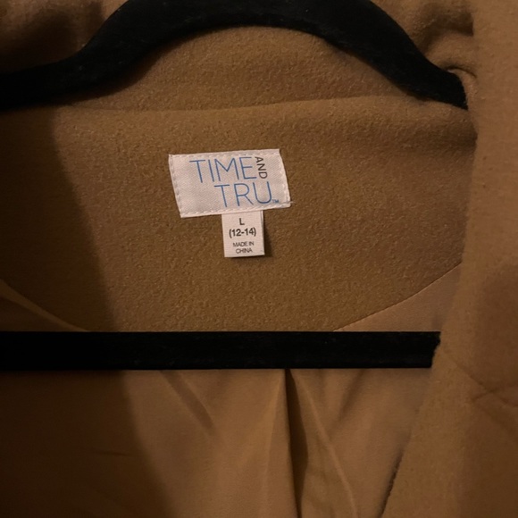 Time and Tru Camel Coat in women’s size large. - Picture 2 of 7